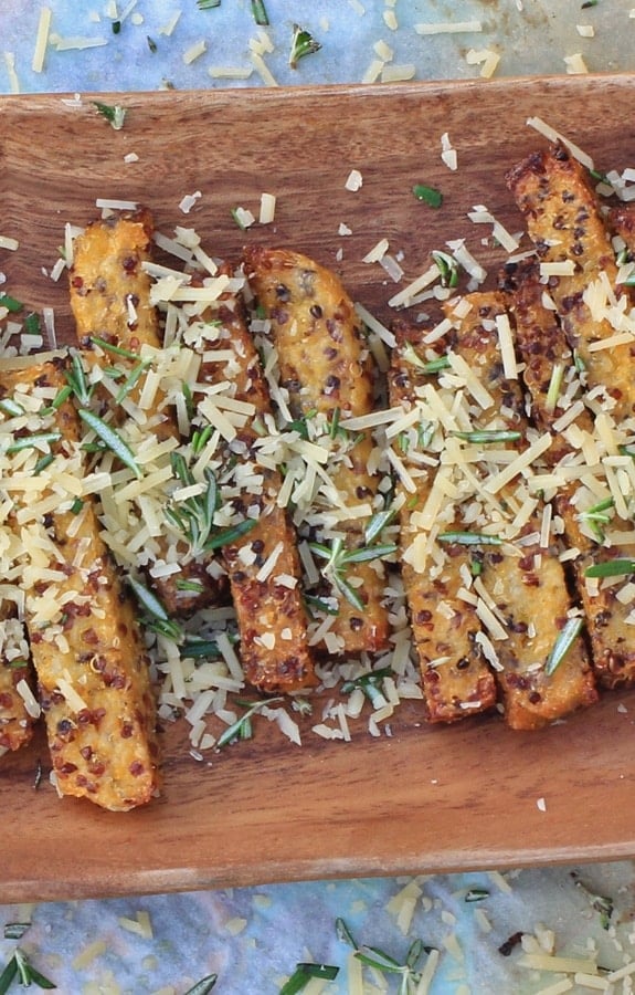 polentafriesblog2 rosemary parmesan quinoa polenta fries