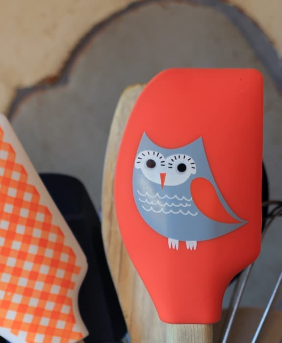 WMPBLOG3AUG13 owl spatula