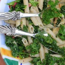 Lemony Kale Pasta and Pistachio Salad//The Spicy RD