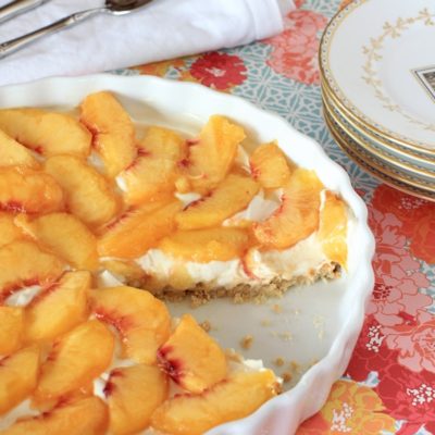 Healthy and delicious! Peach & Berry Cream Cheese Tart | Recipe is gluten-free and grain free too!