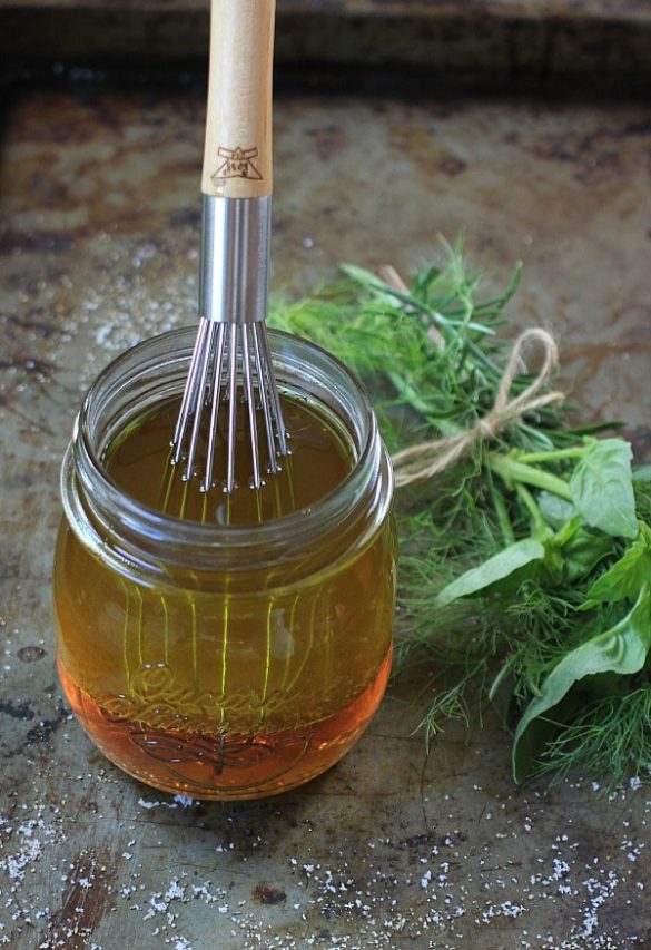 Easy Homemade Vinaigrette + 5 Reasons to Ditch Store Bought Dressings