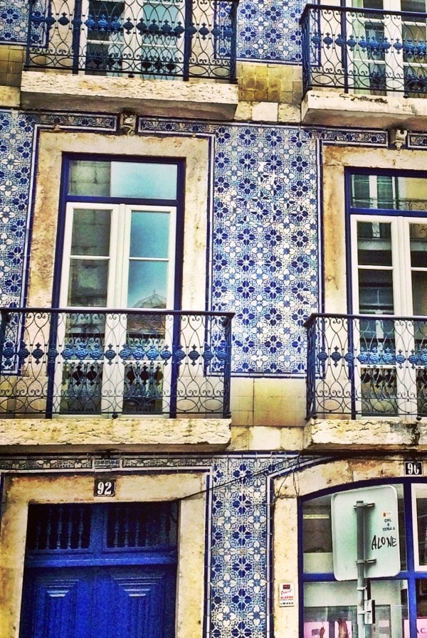 I left my tile loving heart in Lisbon! | Portuguese tiled building in Lisbon | Portugal Travel