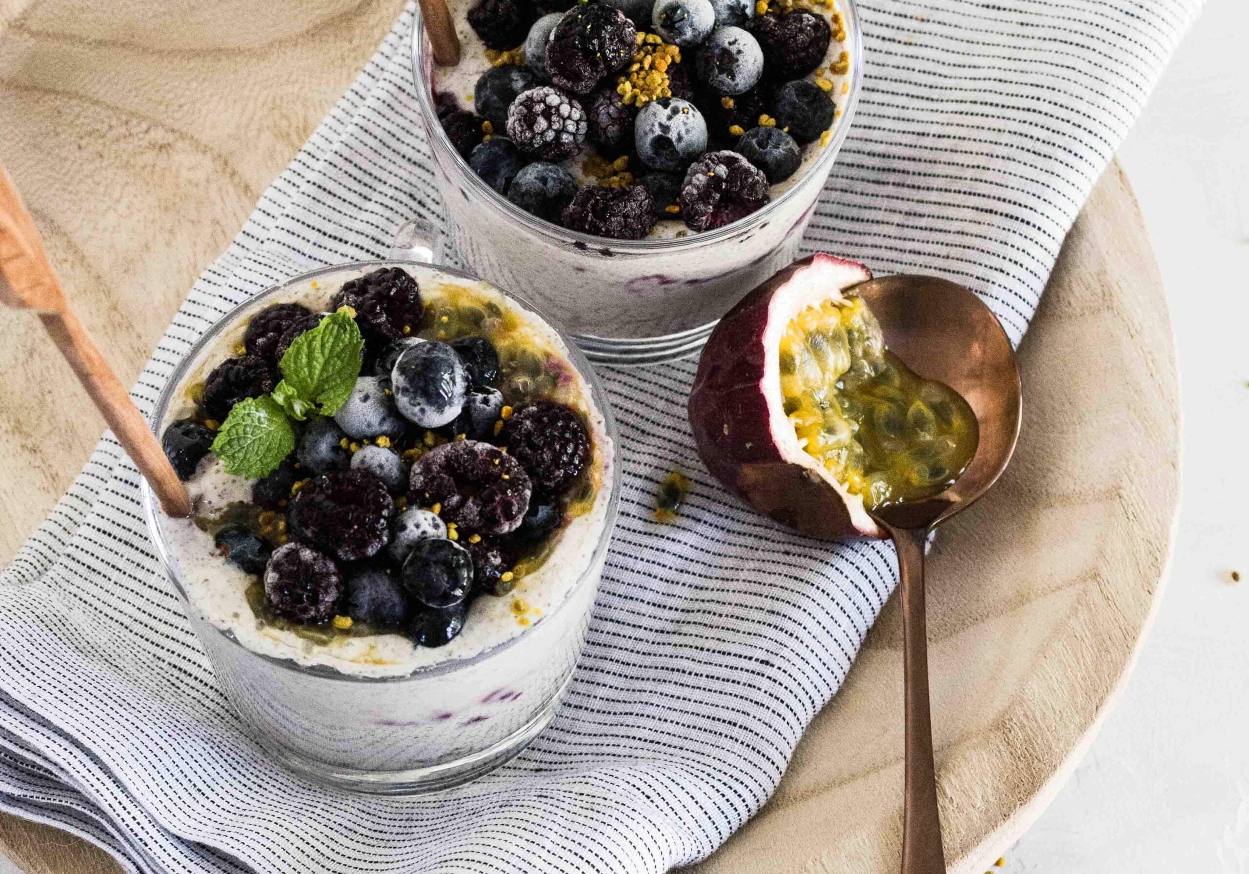 Yogurt parfaits Yogurt parfaits